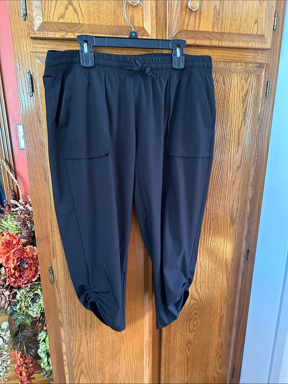 Women’s Black Stretch Drawstring Jogger Pants